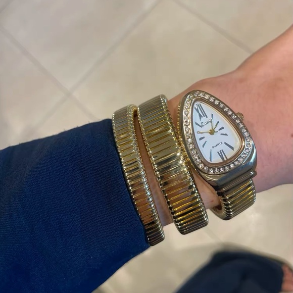 Serpenti Elegant Gold Wrap Women's Watch - Picture 1 of 16